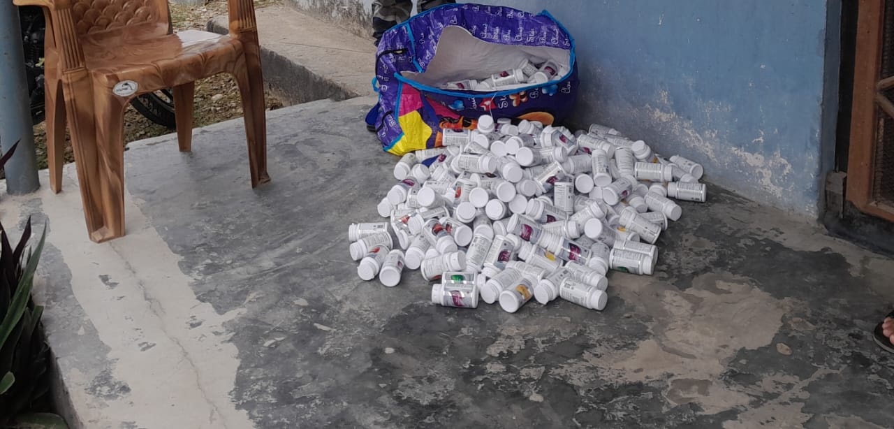 भन्सार छलीको  साढे दश लाखको औषधी सहित दुई जना पक्राउ