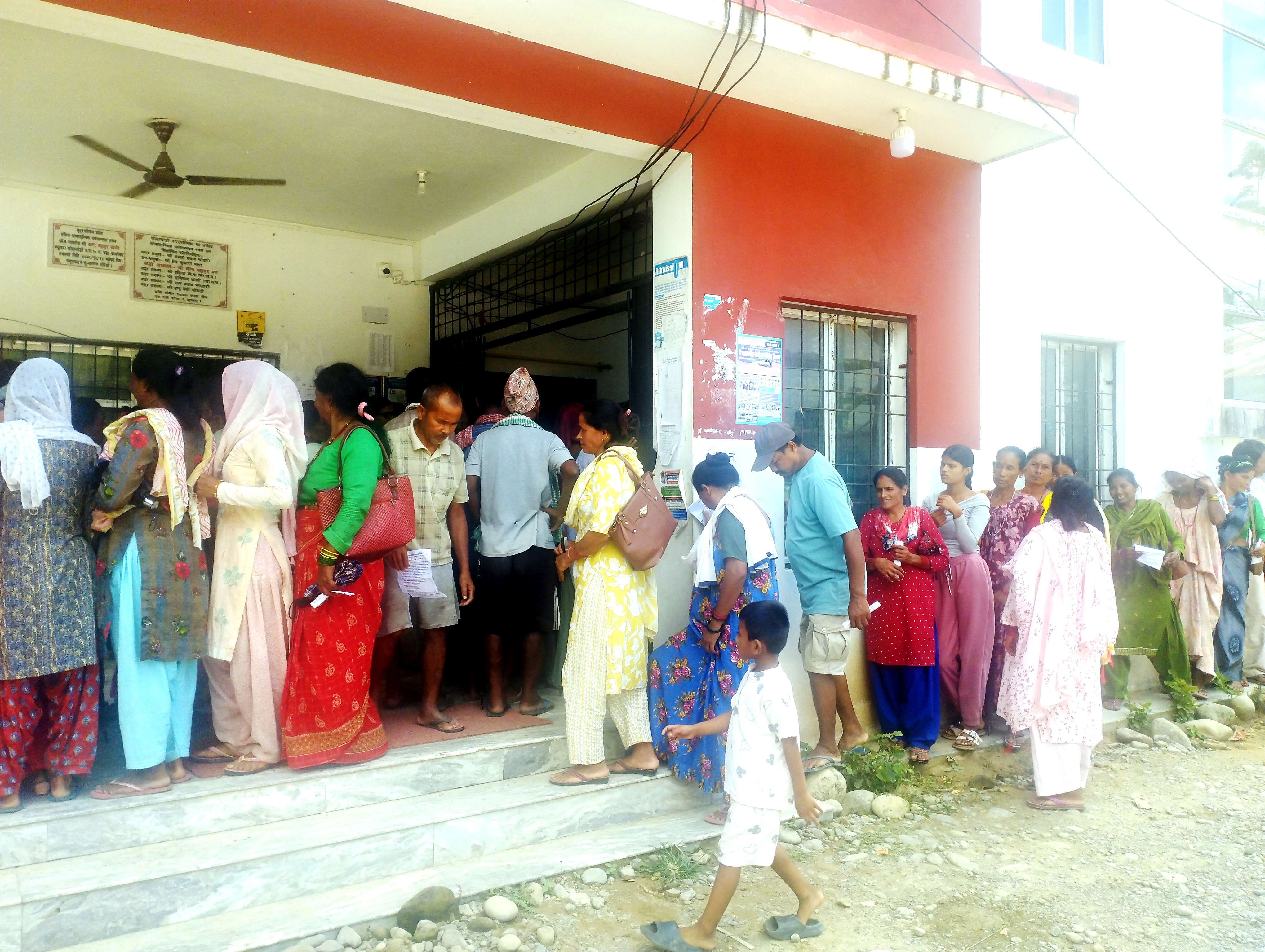 गेटा आखा अस्पतालद्धारा पहलमानपुरमा संचालित शिवरमा ४४२ जनाले लिए सेवा
