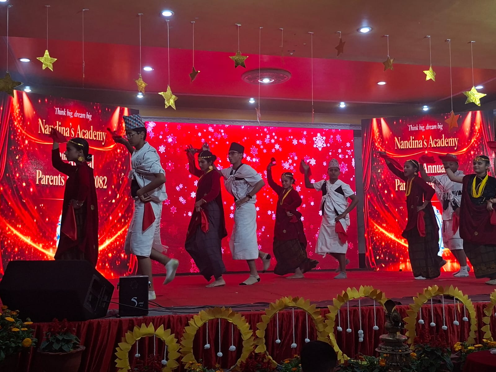 नन्दीनाज एकेडेमीको १३ औं अभिभावक भेला सम्पन्न : दृष्टि फाउण्डेशनलाई १ लाख ५० हजार सहयोग