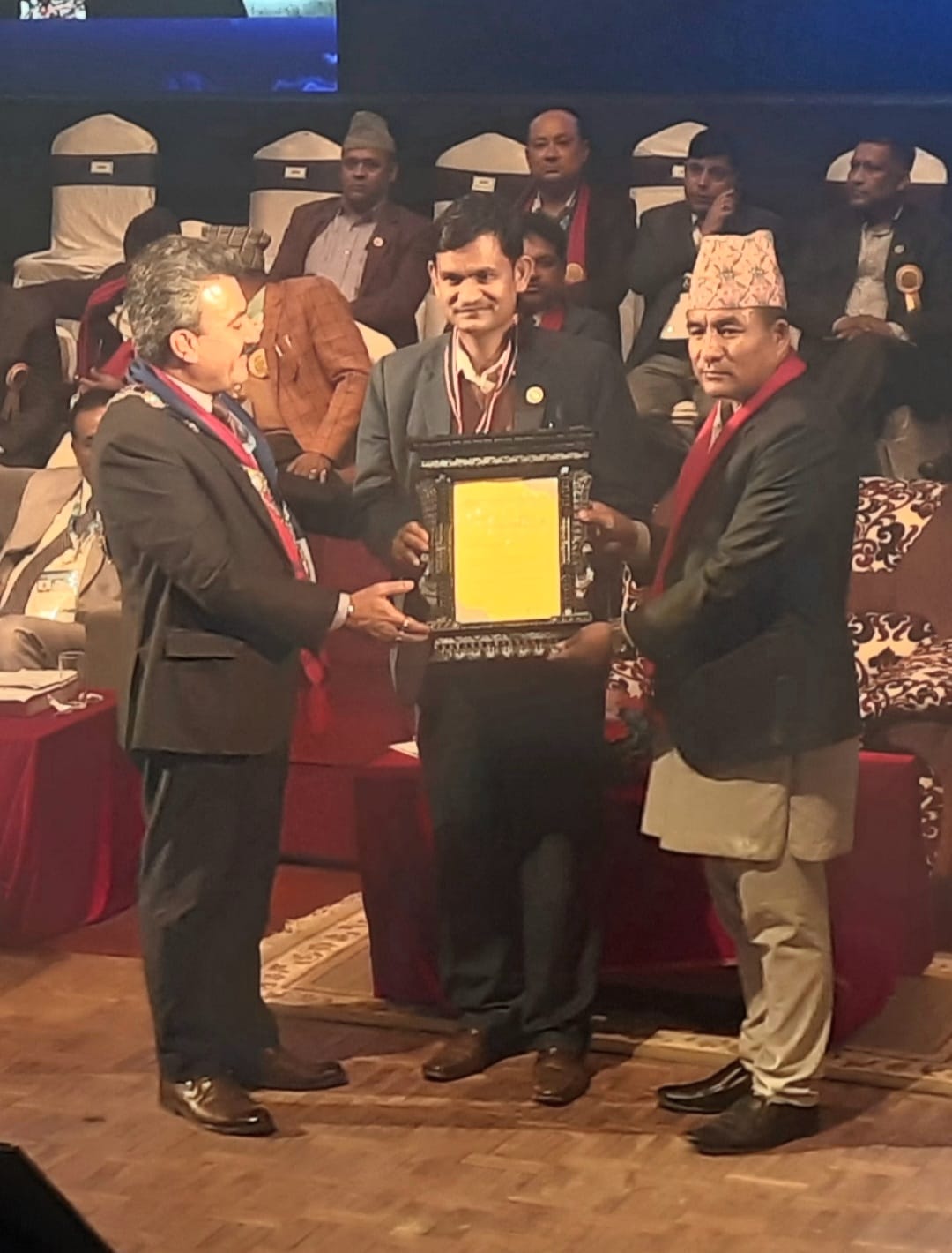 शाह प्याब्सन प्रेसिडेन्ट अवार्डबाट सम्मानित