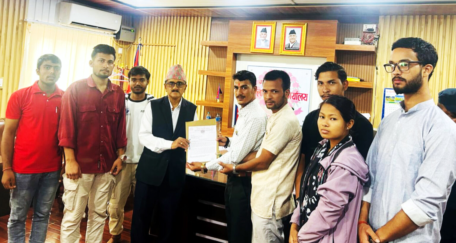 इम्बोस्ड नम्बरको व्यवस्था हटाउन माग गर्दै ज्ञापन