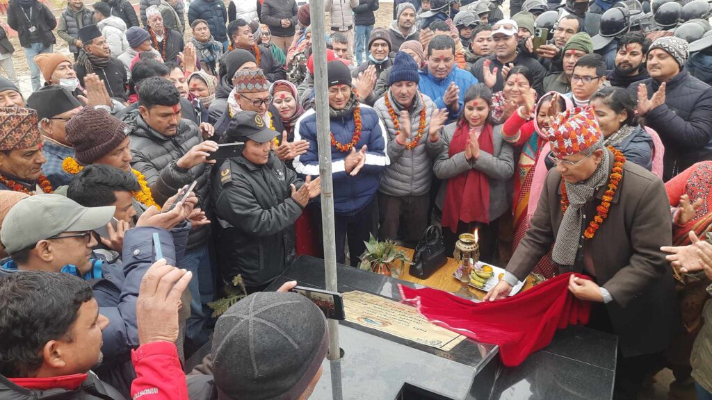 विवादका विच गोदावरीको प्रशासकिय भवन उद्घाटन