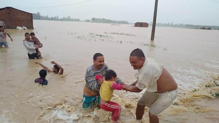वर्षाका कारण कैलालीको पूर्वी क्षेत्रका बस्ती प्रभावित
