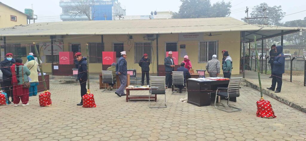 सुदूरपश्चिममा राष्ट्रियसभा सदस्यका लागि मतदान जारी