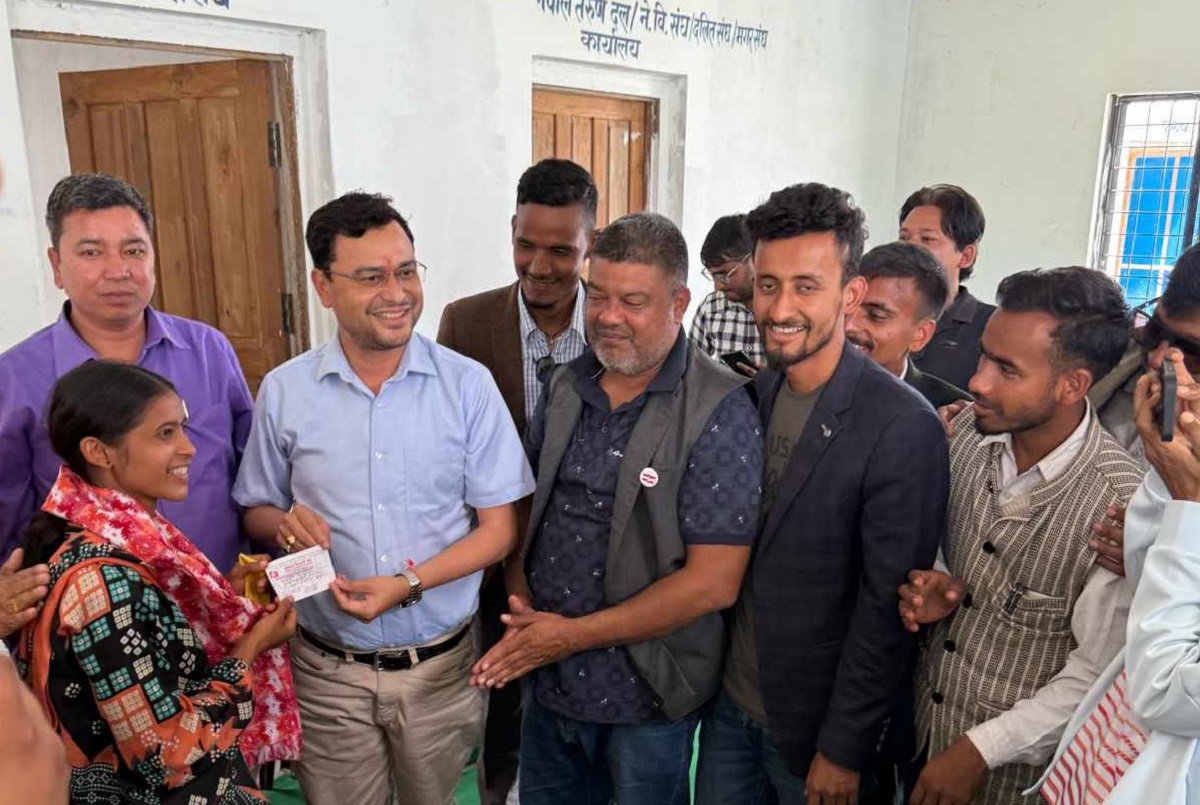 कैलालीमा अनेरास्ववियु र राप्रविसंघका उम्मेदवार नेविसंघ प्रवेश